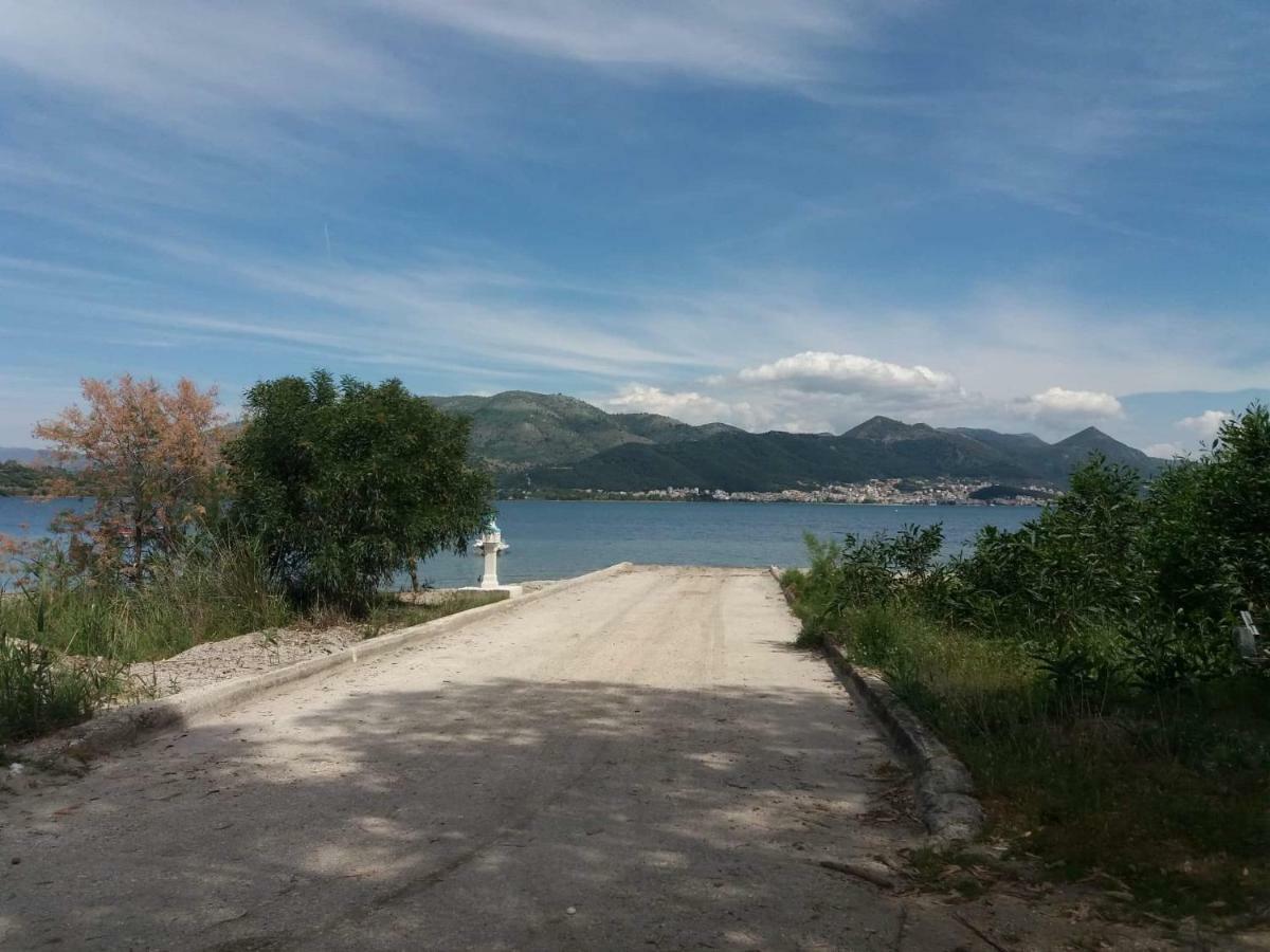 Camping Drepanos Igoumenitsa Ngoại thất bức ảnh